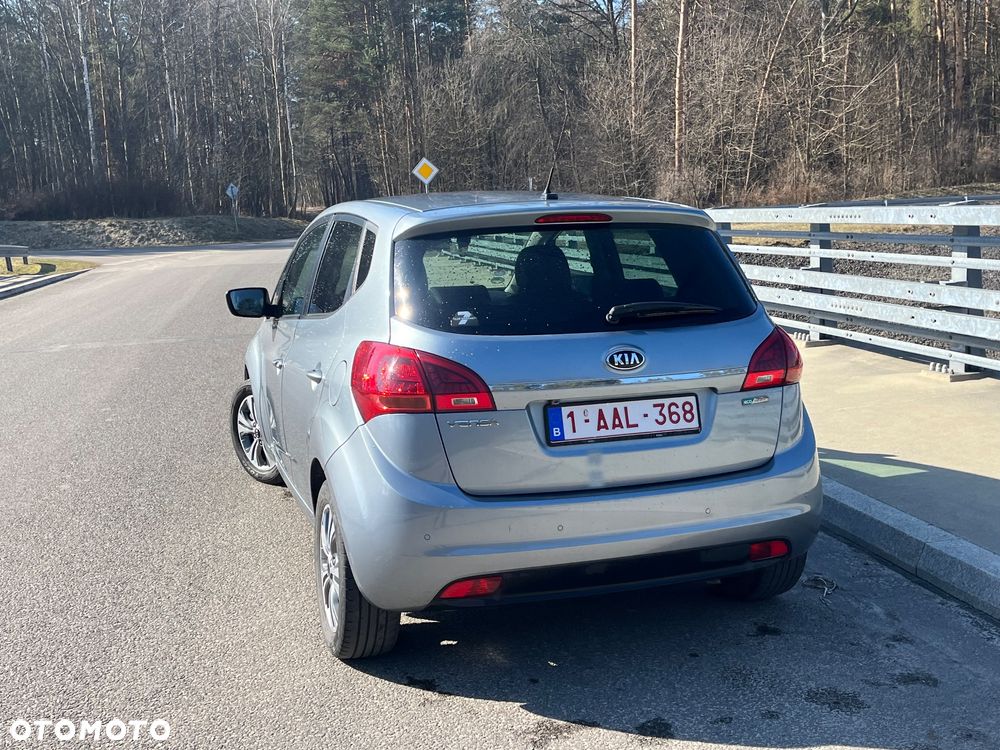 Kia Venga - 9