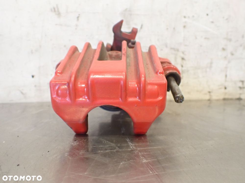 ZACISK HAMULCA PRAWY TYŁ AUDI A6 C5 2.4 - 1