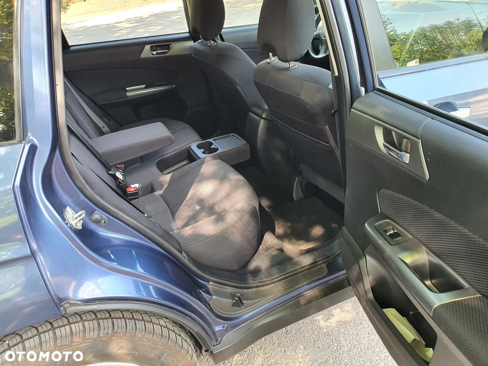 Subaru Forester 2.0D VR 000 Euro5 - 17