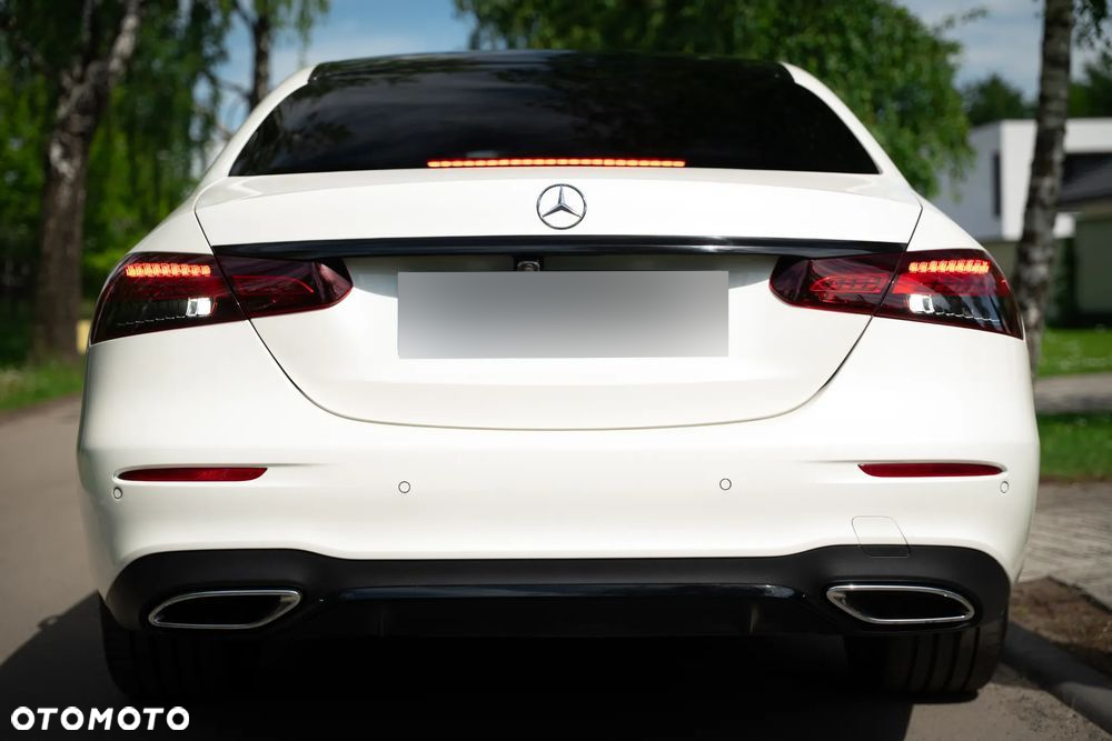 Mercedes-Benz Klasa E 220 d 4-Matic Business Edition - 35