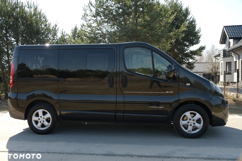 Renault Trafic FAP Grand Passenger Black Edition - 9