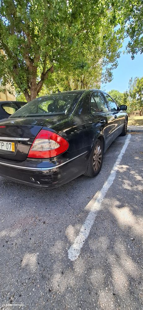Mercedes-Benz E 220 CDI Auto Avantgarde DPF - 5