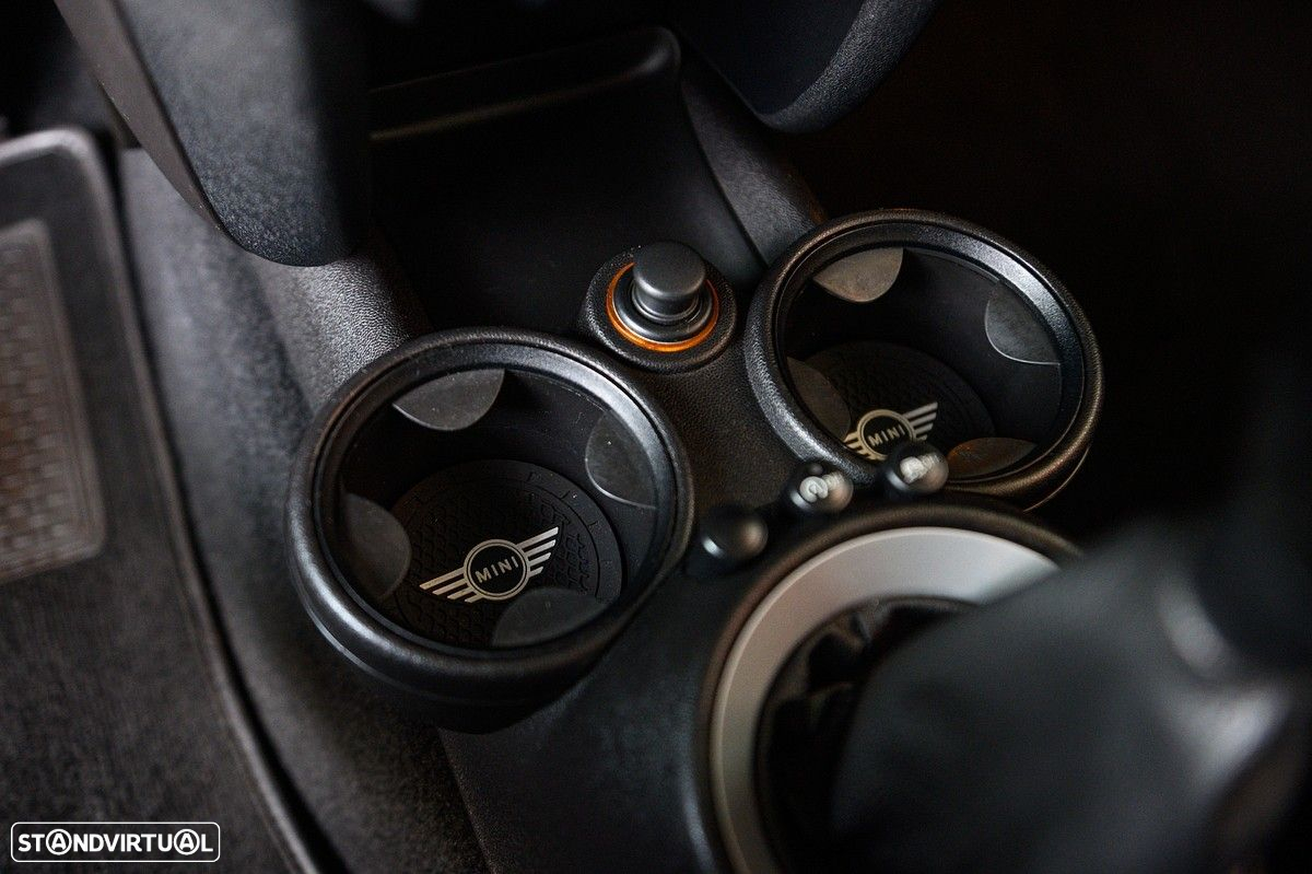 MINI 3 Portas Cooper D - 37