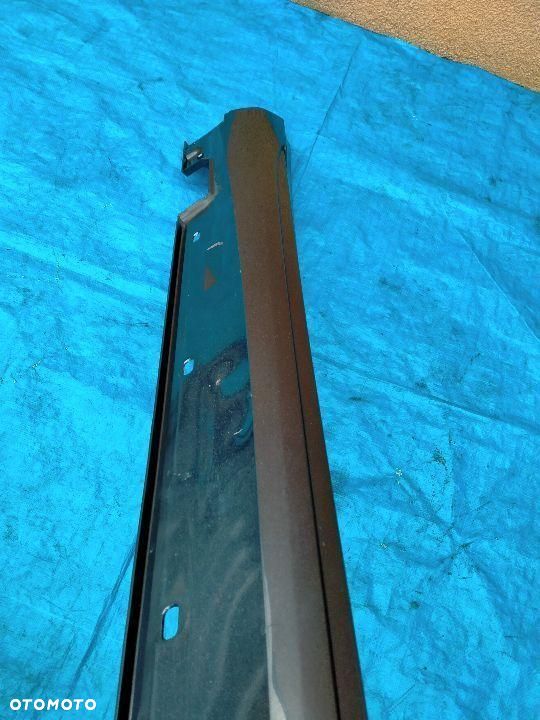 Mercedes W212 Lift Listwa Nakładka Progowa Prawa AMG Kolor 755 - 6