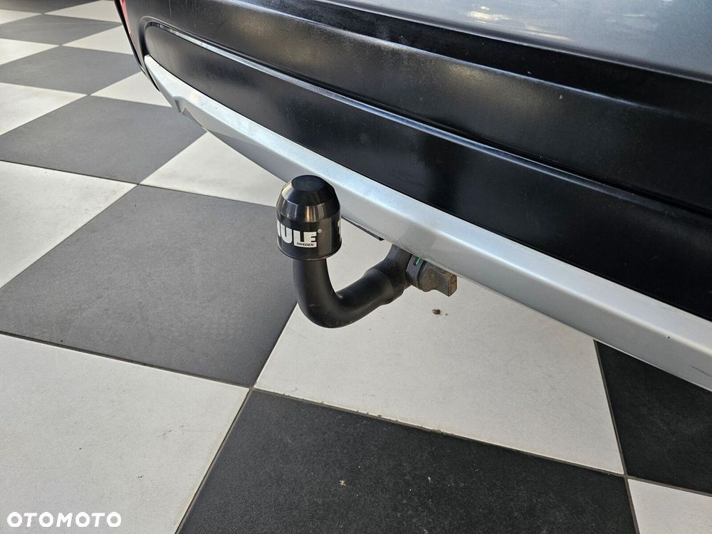 Mitsubishi Outlander - 11