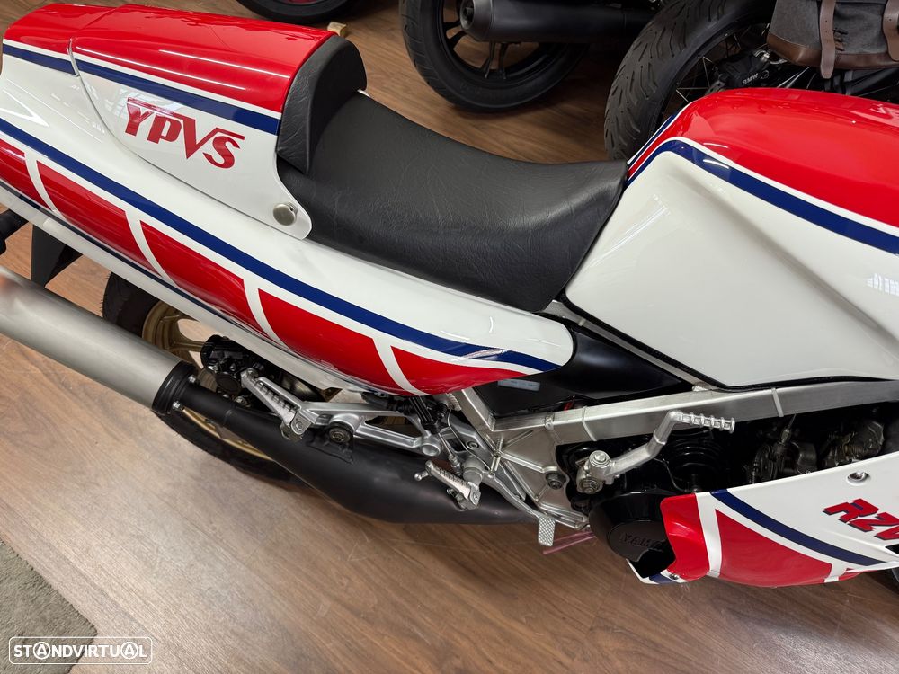 Yamaha R RZV 500 - 27