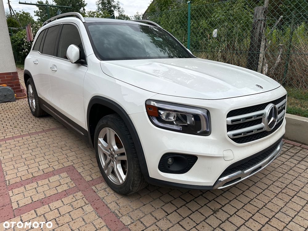 Mercedes-Benz GLB 250 4Matic 8G-DCT - 2