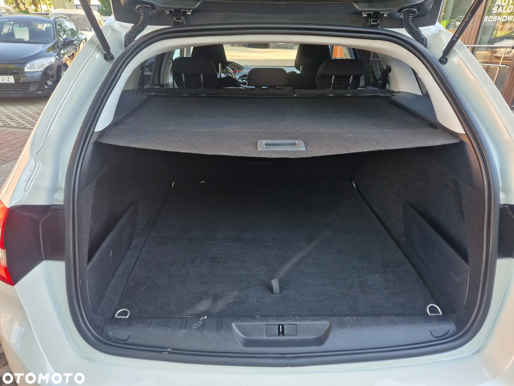 Peugeot 308 SW BlueHDi 120 Stop & Start Allure - 20