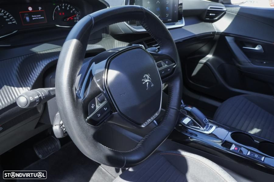 Peugeot 2008 1.2 PureTech Active Pack EAT8 - 14