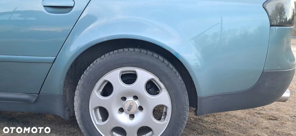 Audi A6 Limousine 2.4 - 35