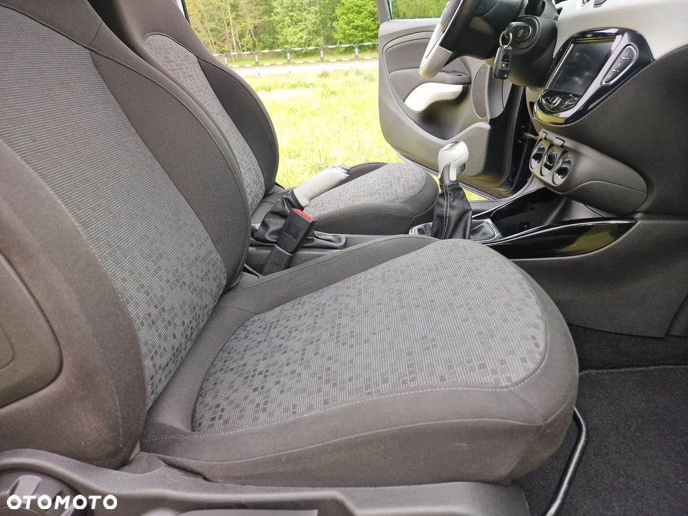 Opel Adam 1.2 Black Jack S&S - 38