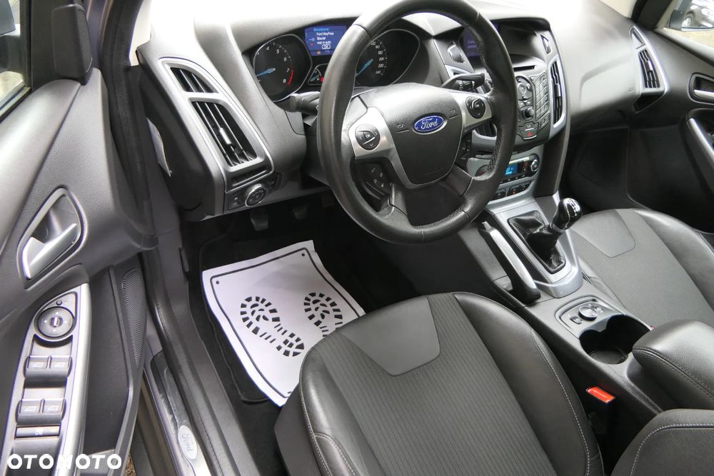 Ford Focus 1.6 Ti-VCT Titanium - 23