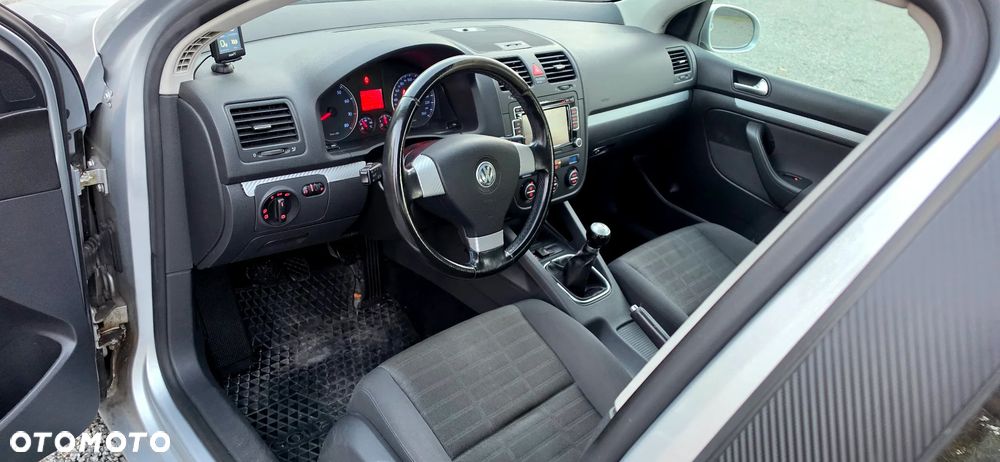 Volkswagen Golf - 13