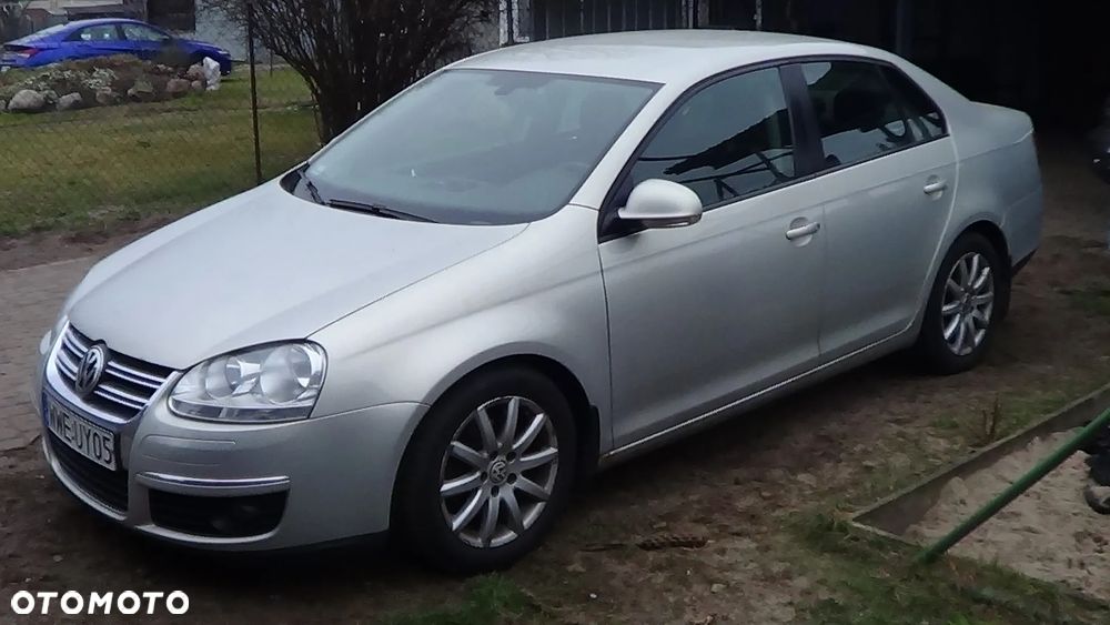 Volkswagen Jetta - 5