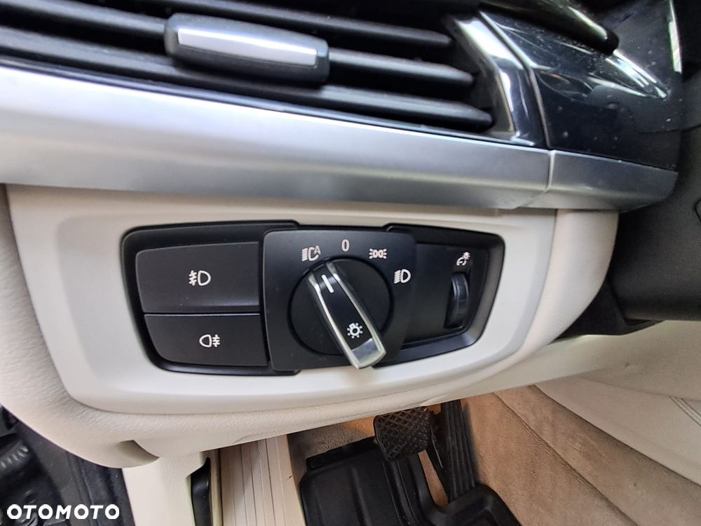 BMW X5 xDrive40d - 26