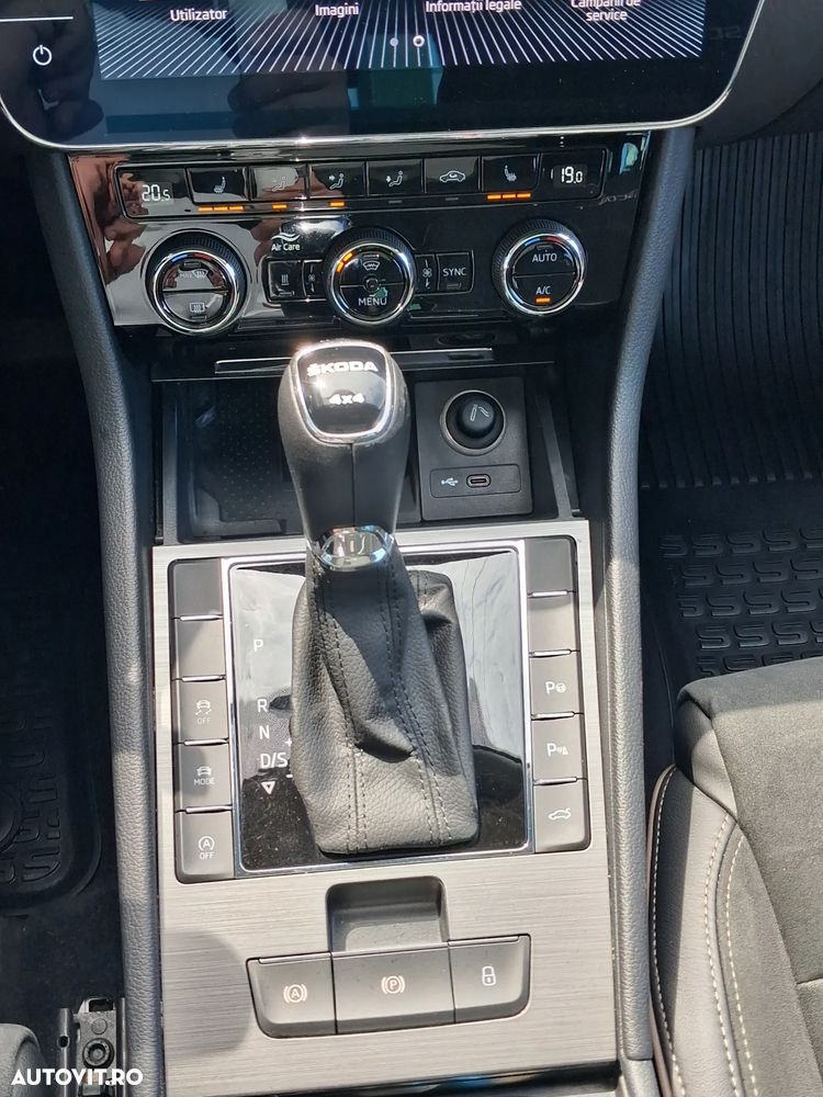 Skoda Superb 2.0 TDI 4X4 DSG Scout Final Edition - 39