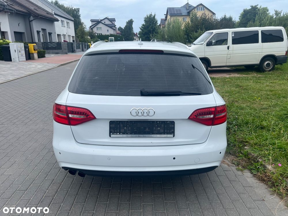 Audi A4 Avant 2.0 TDI DPF multitronic Attraction - 4