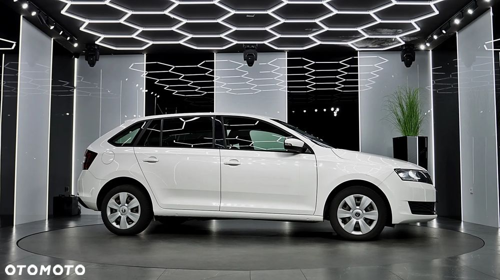 Skoda RAPID 1.0 TSI Active - 12