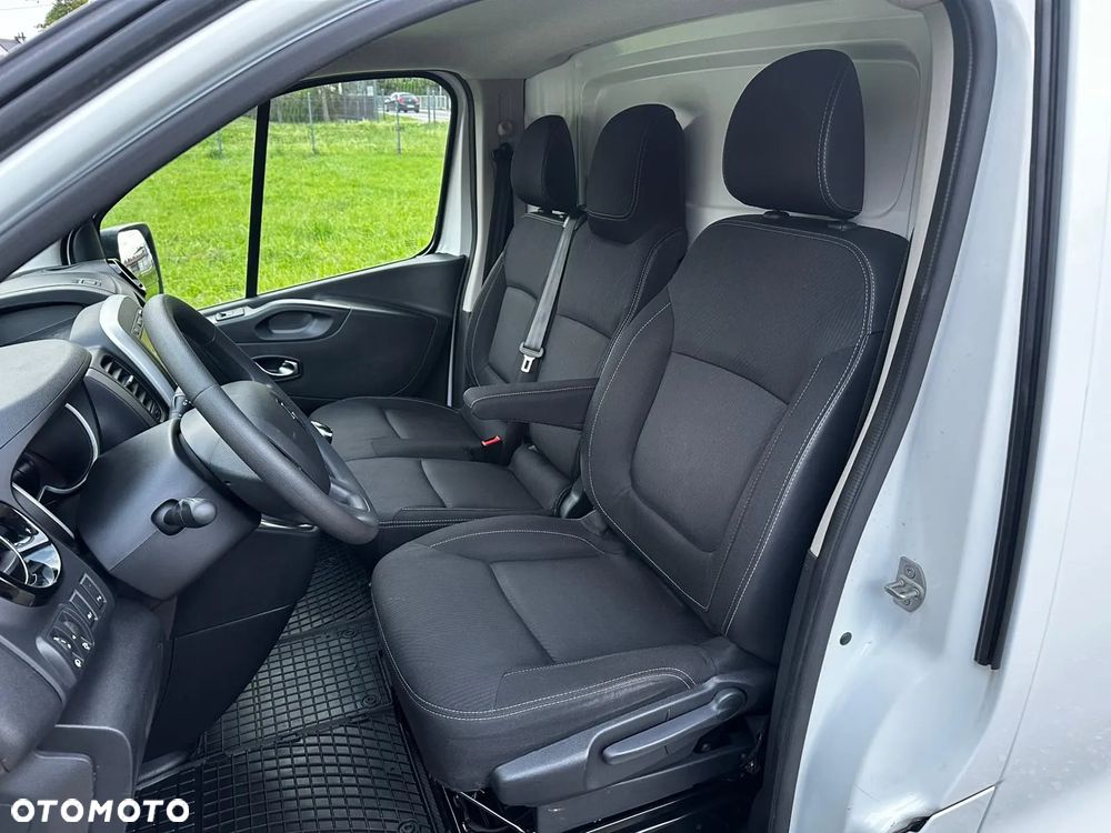 Renault Trafic LIFT L2H1 2.0 D 120 km*LONG*Jak nowy*FV23%*2021r*Klima*NAVI! - 6