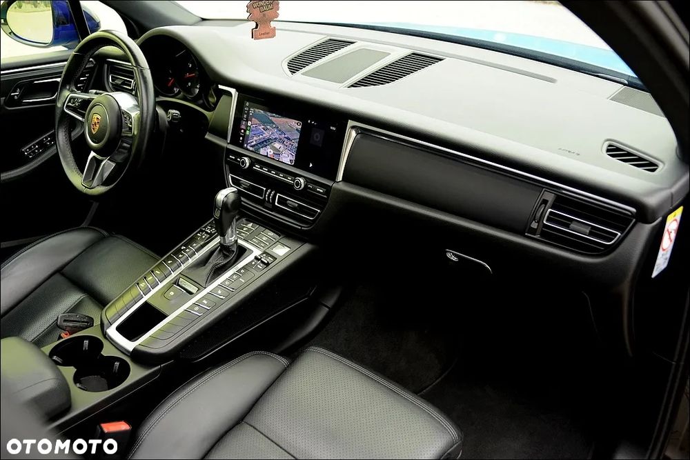 Porsche Macan Standard - 26