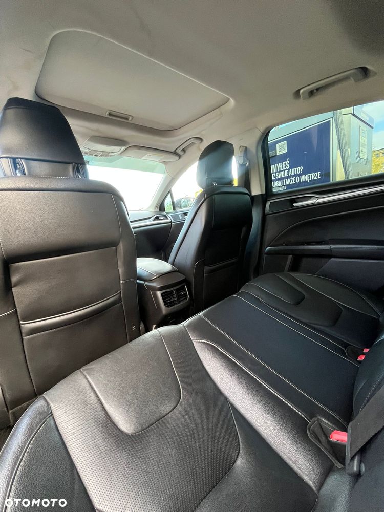 Ford Fusion 2.0 EcoBoost Titanium - 13