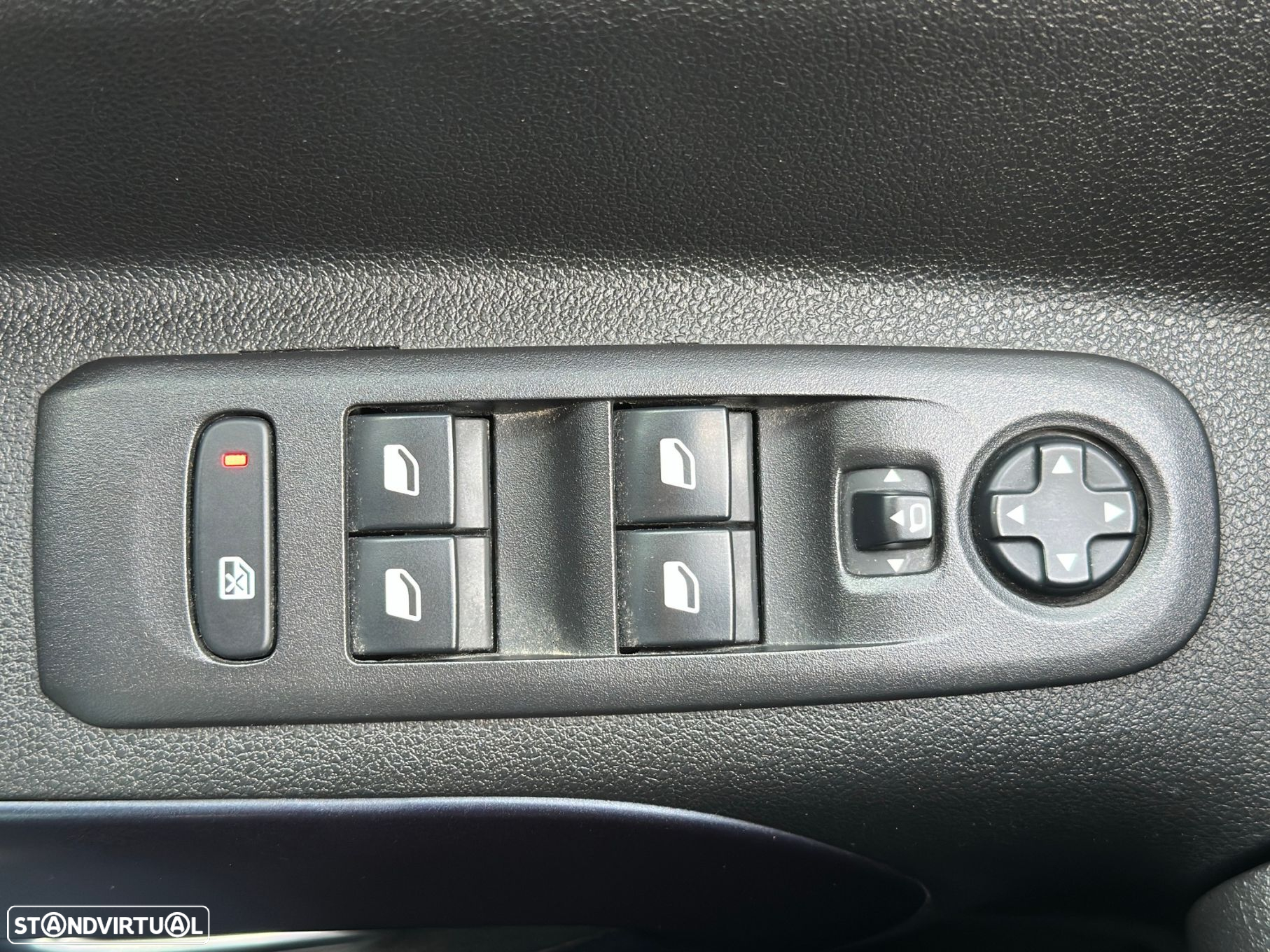 Peugeot Rifter 1.5 BlueHDi Longa Allure - 18