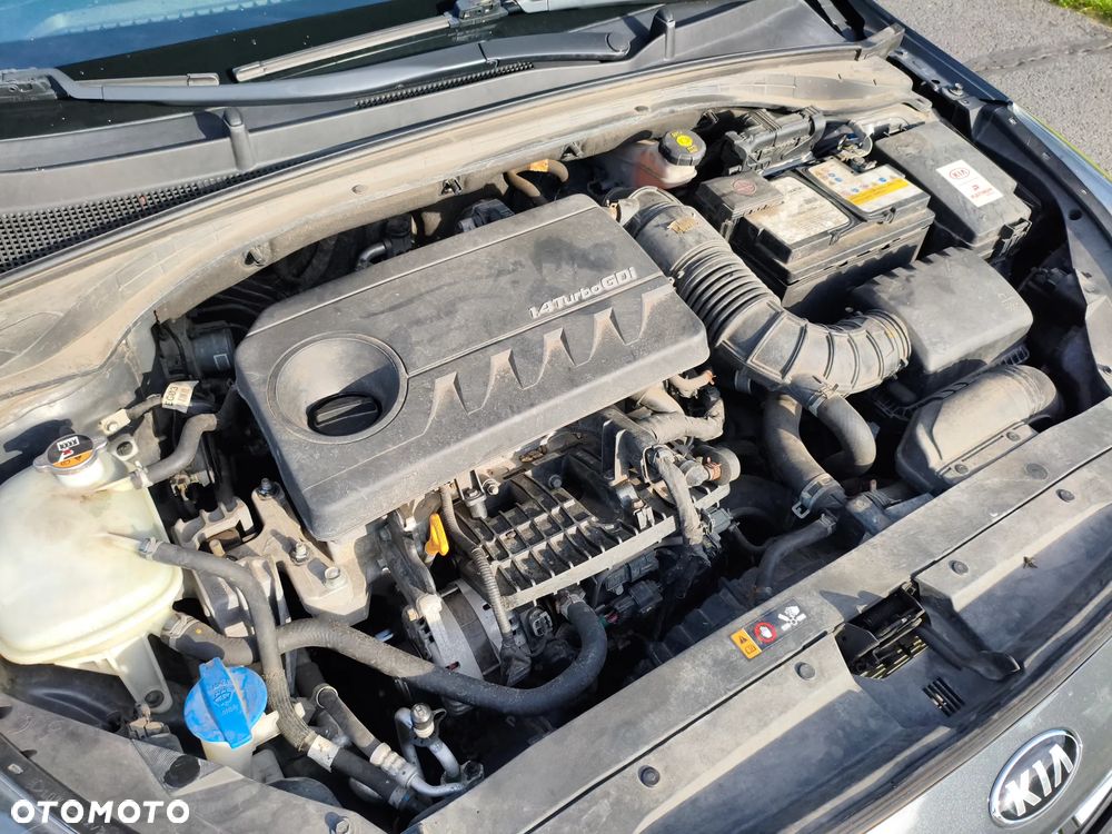 Kia Ceed 1.4 T-GDI M DCT - 24