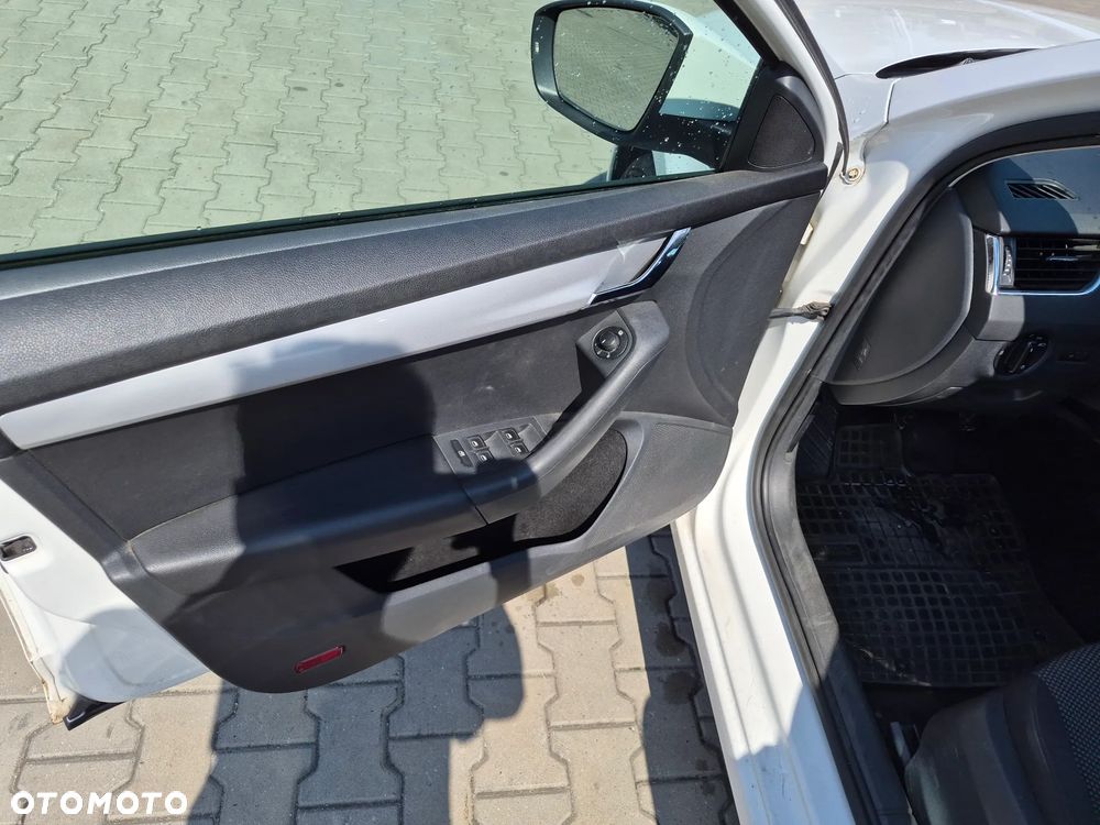 Skoda Octavia 1.6 TDI Ambition - 8