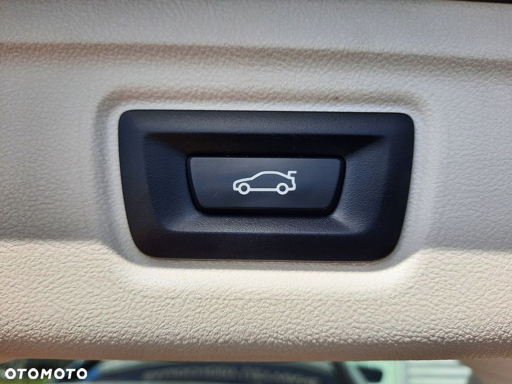 BMW Seria 3 318i Advantage - 29