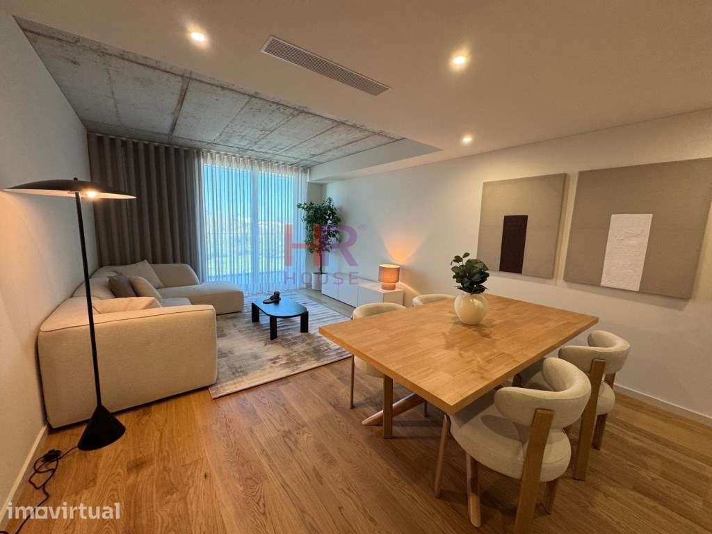 Arrenda-se T1mobilado apartamento novo com lugar de garagem privati... - Grande imagem: 4/12