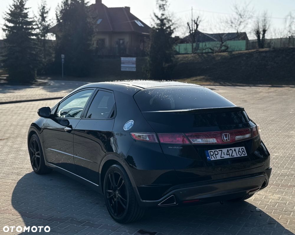 Honda Civic 1.4 i-VTEC Sport - 6