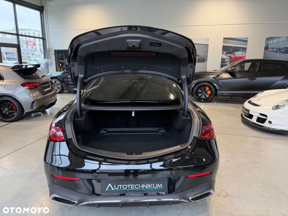 Mercedes-Benz CLE 180 9G-TRONIC Edition AMG Line - 12