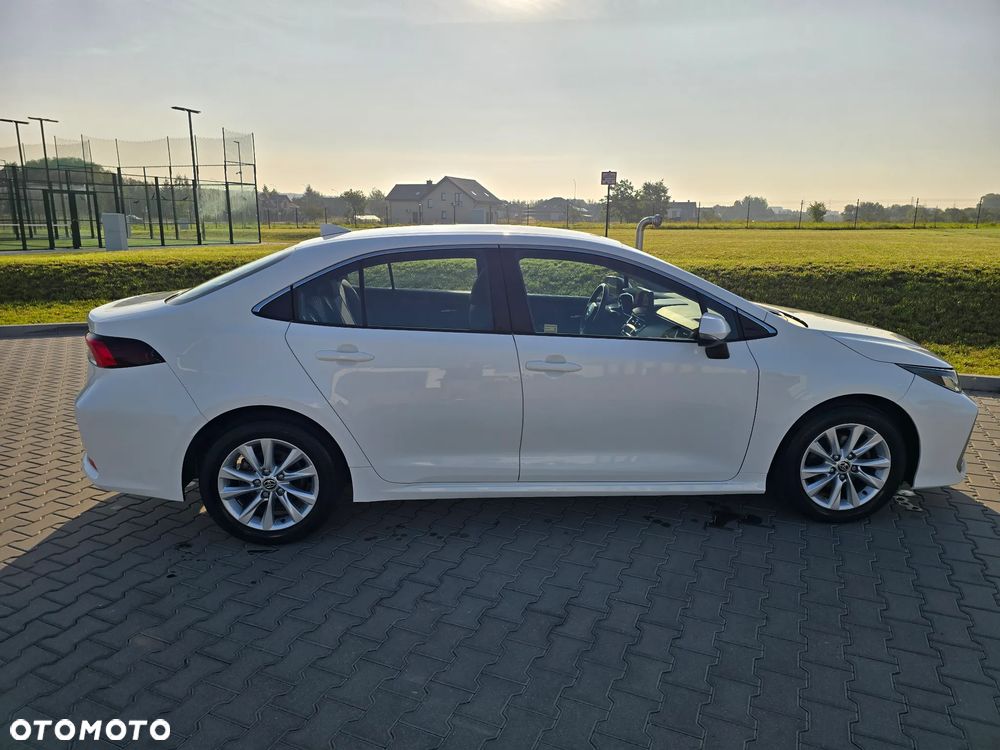 Toyota Corolla - 17