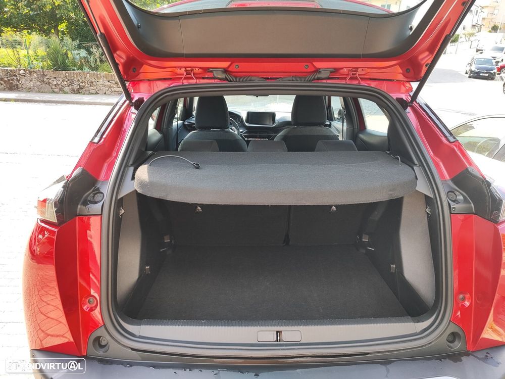 Peugeot 2008 1.5 BlueHDi Active Pack EAT8 - 13