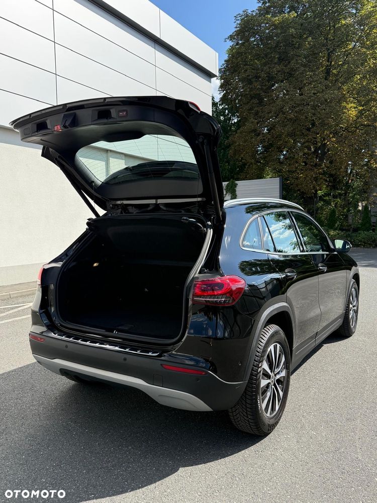 Mercedes-Benz GLA 180 Business Edition - 7