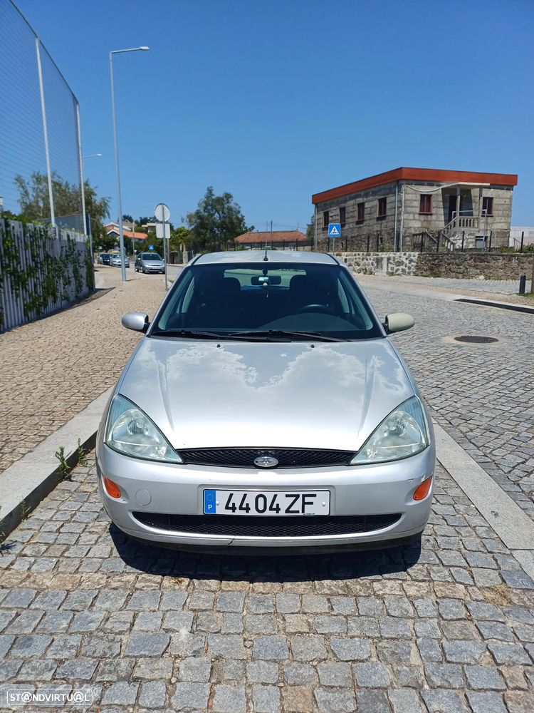 Ford Focus - 13