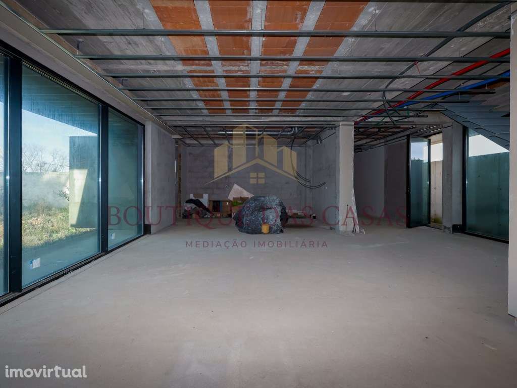 Moradia T4 Nova - Valadares - Terreno 1600 m2 - Grande imagem: 3/33