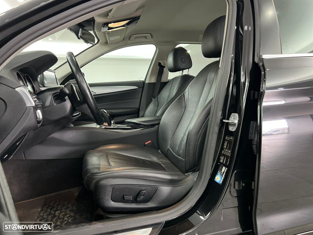BMW 520 d Auto - 11