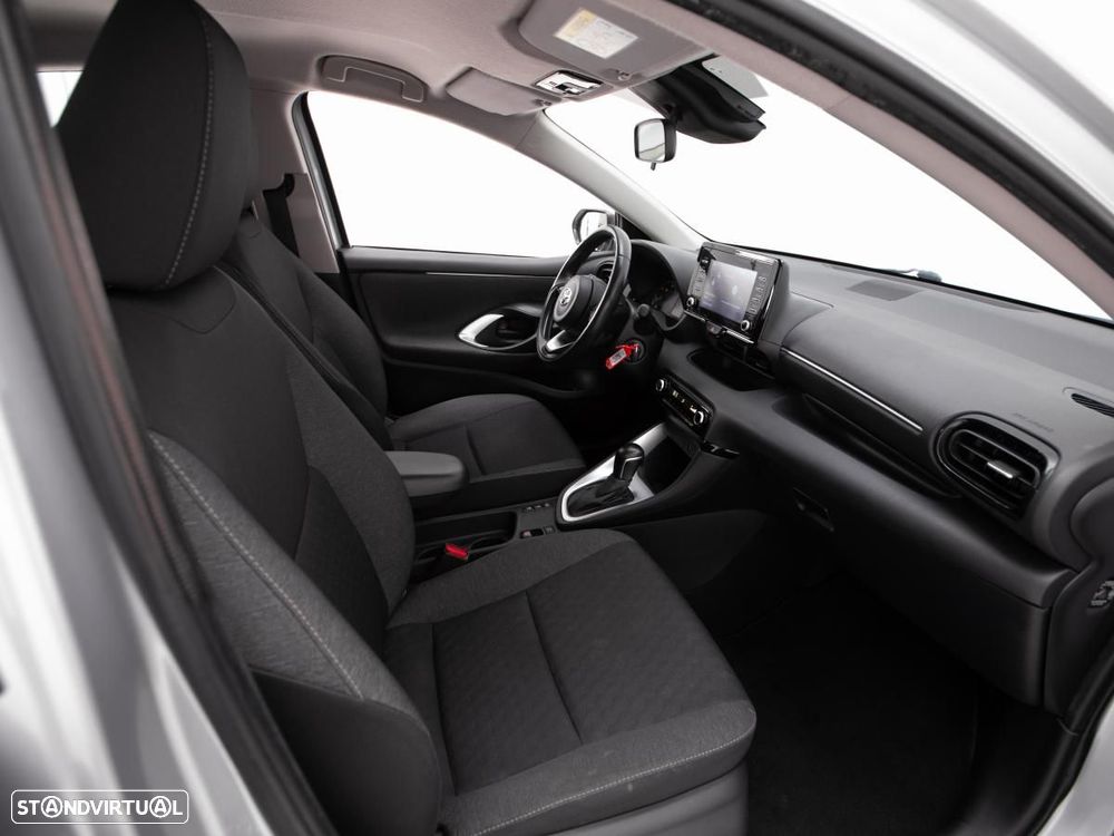 Toyota Yaris 1.5 HSD Comfort - 9