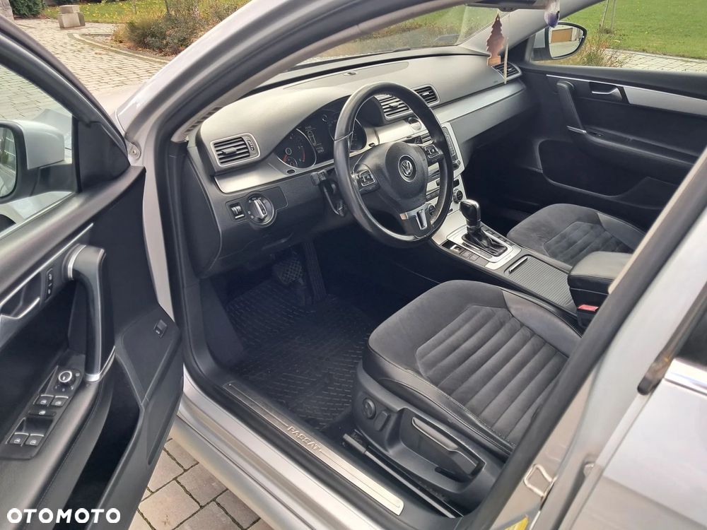 Volkswagen Passat Variant 2.0 TDI 4Motion DPF DSG Highline - 7