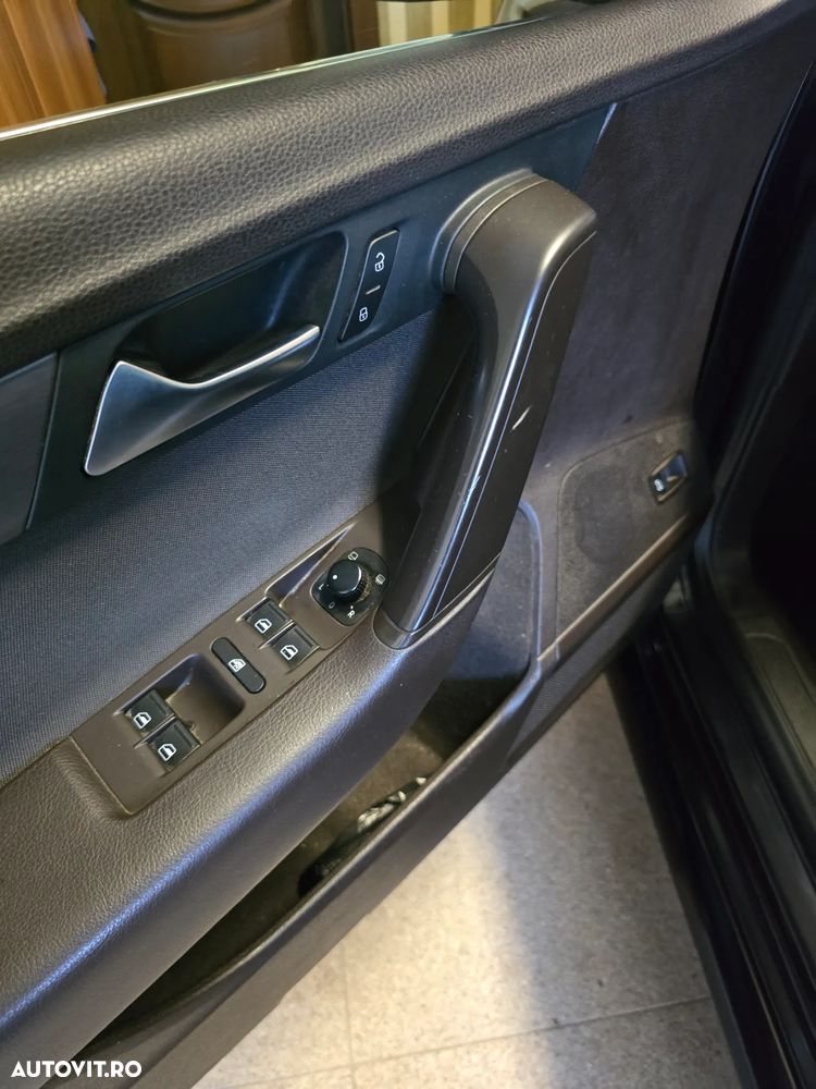Volkswagen Passat Variant 1.6 TDI BlueMotion - 13