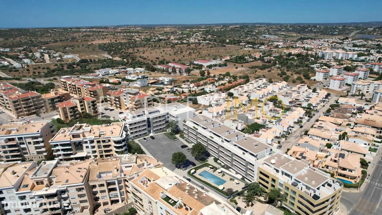 Apartamentos T2, T3 e duplex em Lagos c/Garagem e Piscina - Grande imagem: 2/11