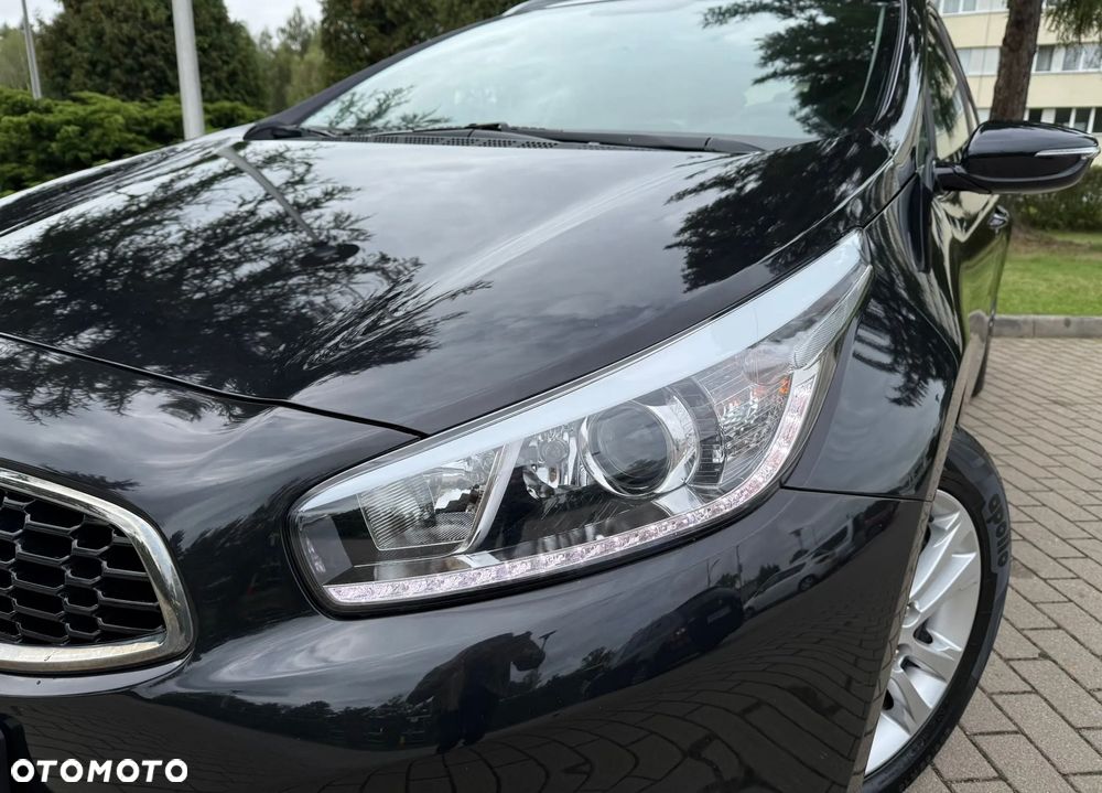 Kia Ceed 1.6 GDI SW Vision - 22