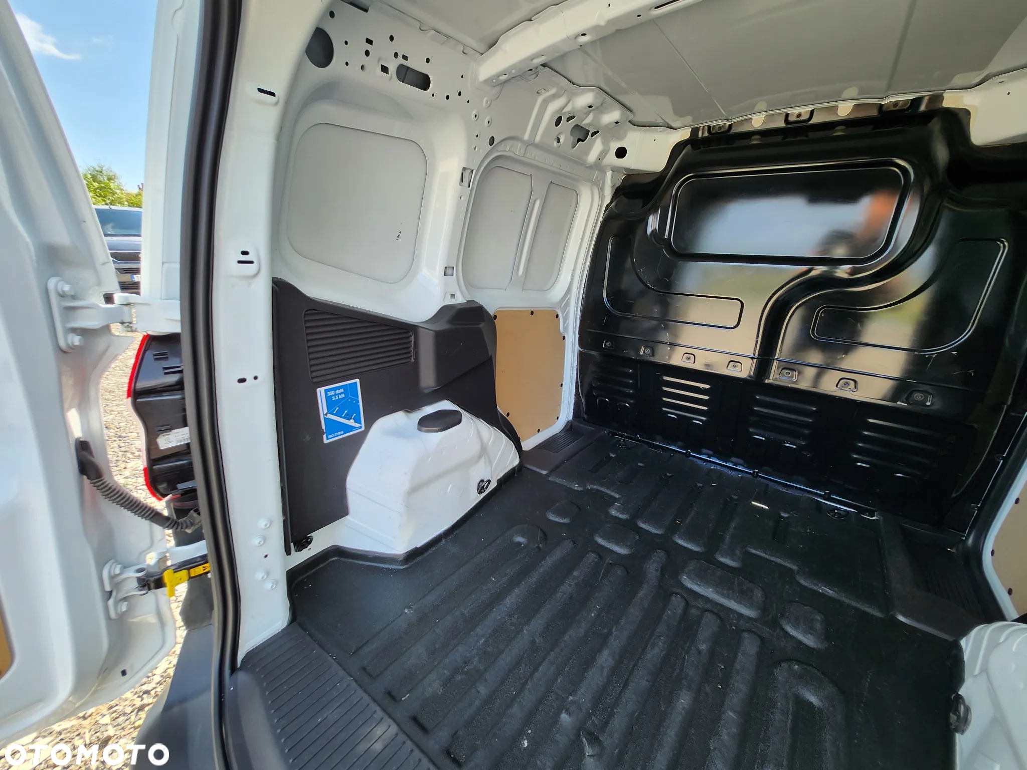 Ford Transit courier - 32