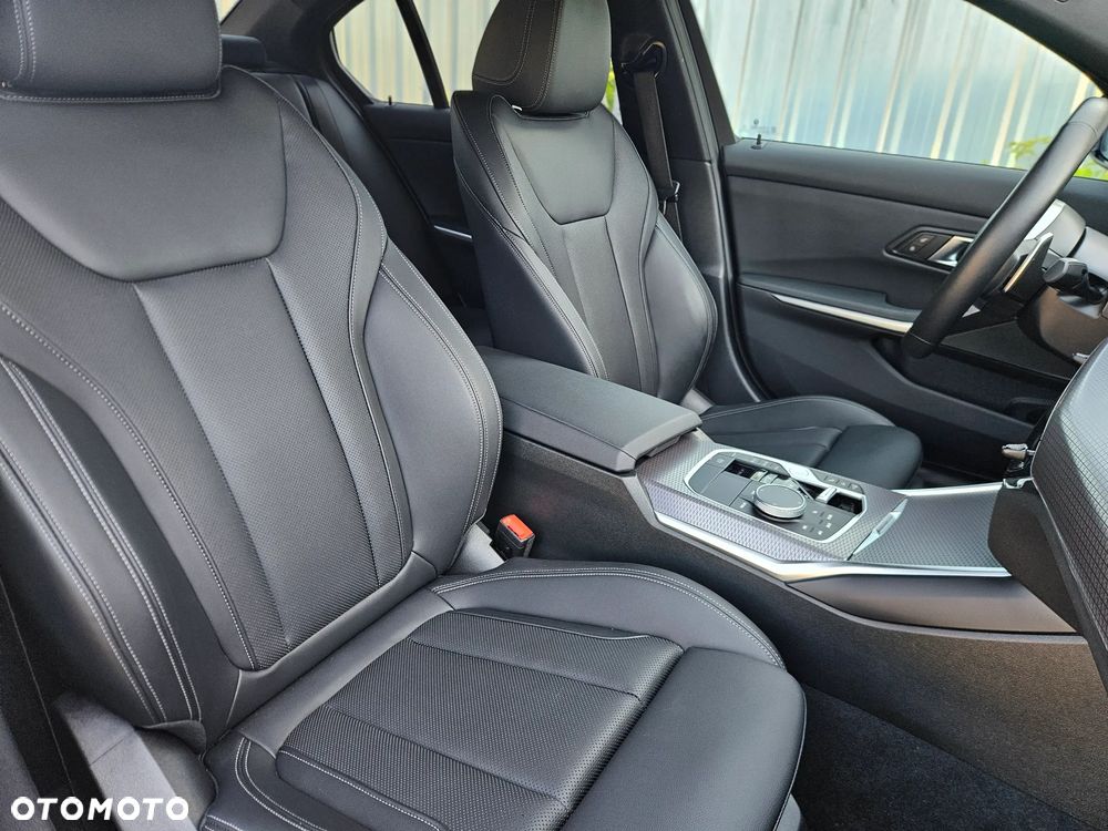 BMW Seria 3 320d xDrive mHEV M Sport sport - 30