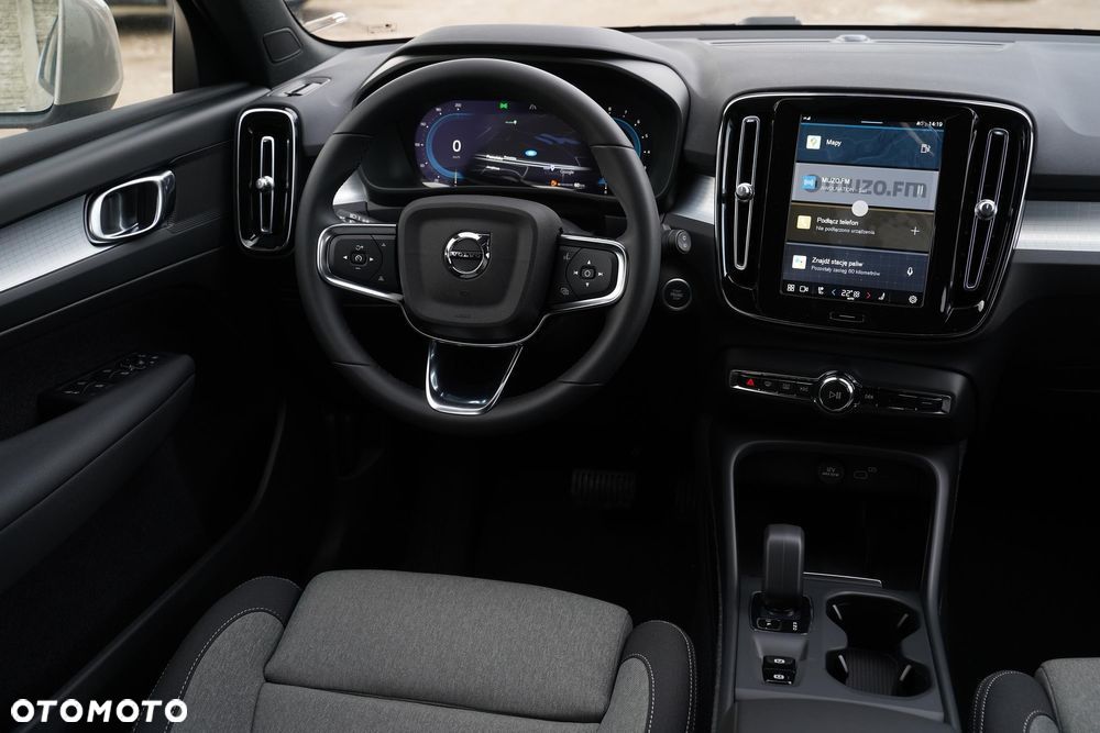 Volvo XC 40 B3 Core - 13