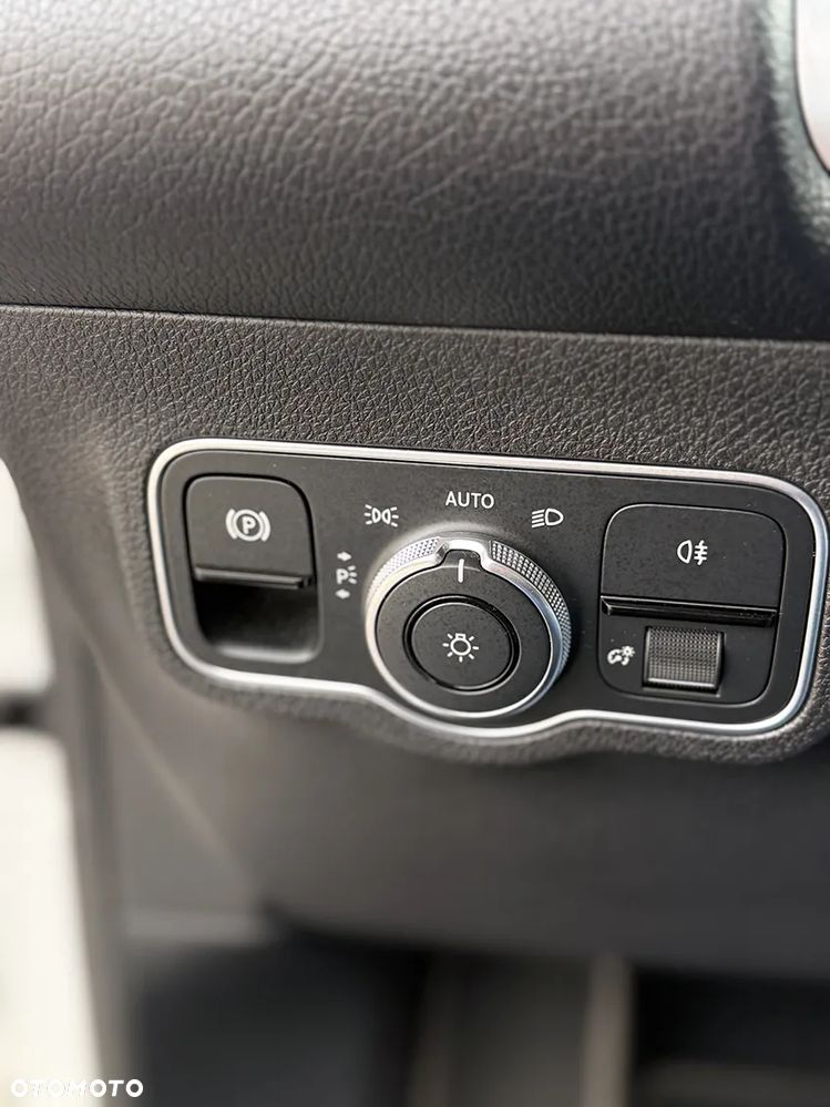 Mercedes-Benz EQB 250 AMG Line - 25