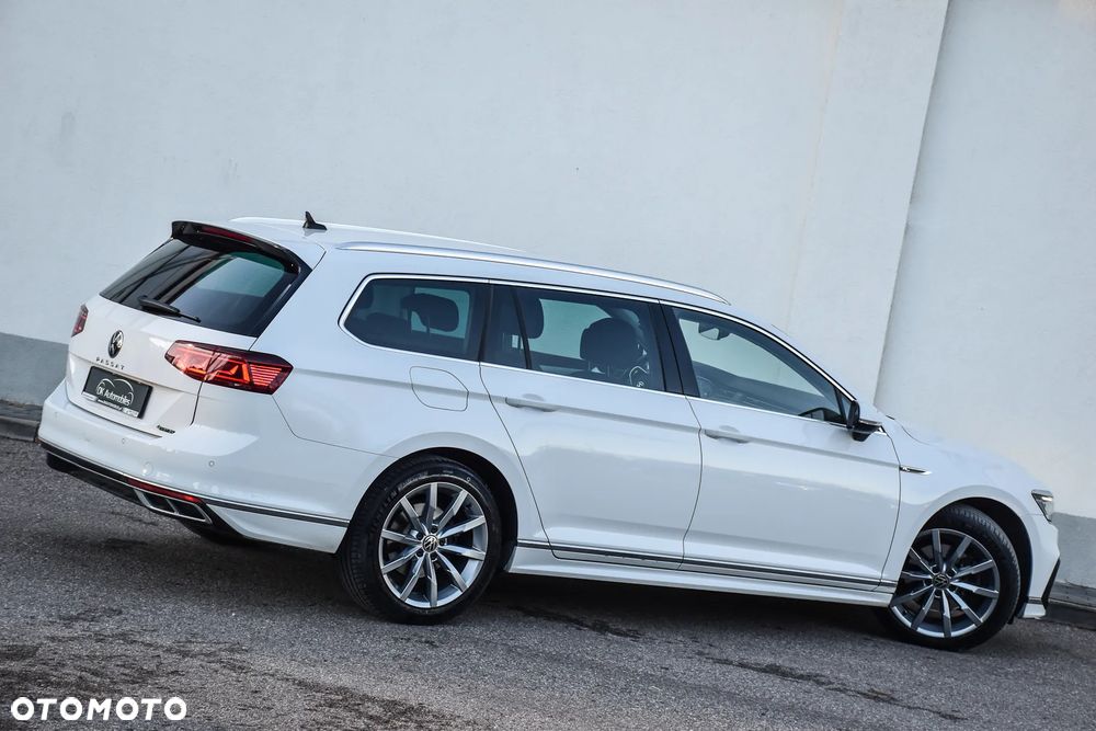 Volkswagen Passat 2.0 TDI SCR DSG 4Motion Elegance - 8