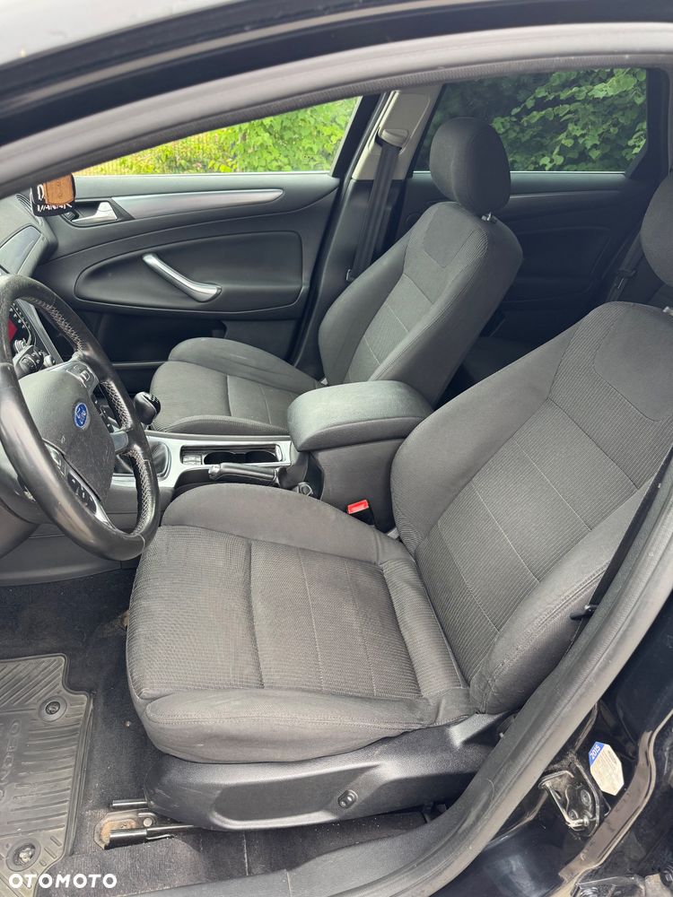 Ford Mondeo 2.0 TDCi Titanium - 9