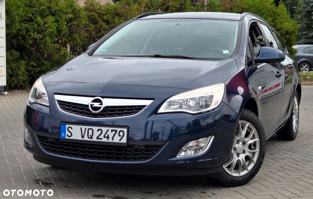 Opel Astra 1.6 Turbo 150 Jahre - 2
